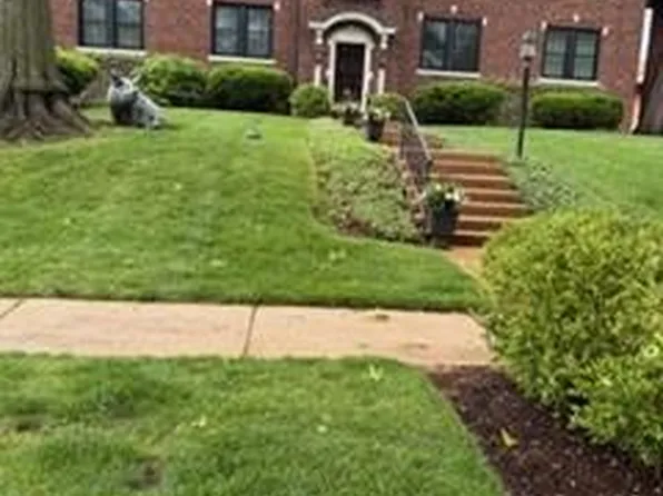 215 N Central Ave APT 2S, Saint Louis, MO 63105