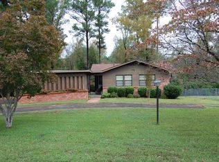 1408 Edgewood St, Camden, AR 71701