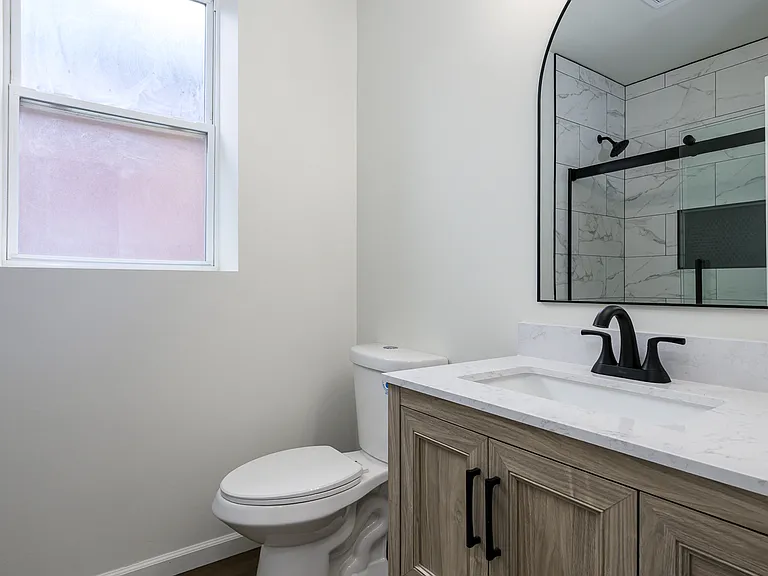 5750 Waterman Blvd — Photo 14