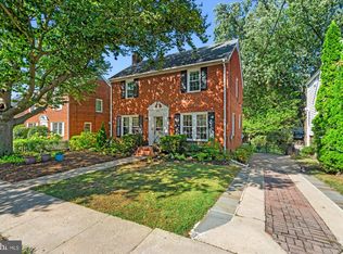 2424 Davis Ave, Alexandria, VA 22302