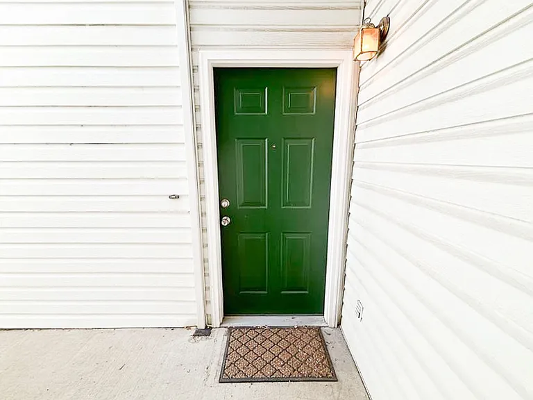 481 N Orem Blvd — Photo 18