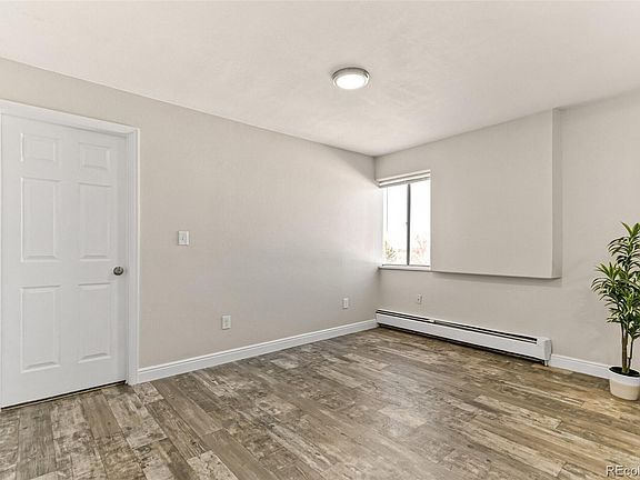 5th image of 560 Dayton Street