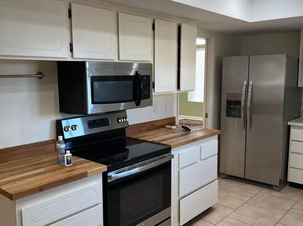 10830 W Loma Blanca Dr, Sun City, AZ 85351