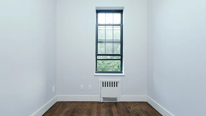 Rented by Nooklyn NYC LLC | media 12