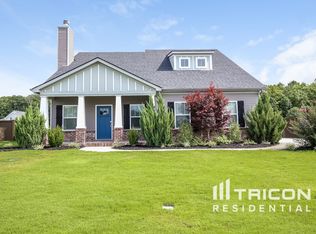 1032 Selous Dr, Murfreesboro, TN 37128