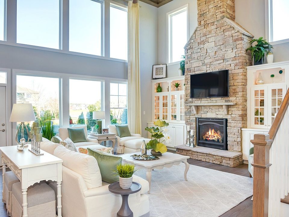 2nd image of 810 Westchester Cir Lot 1068