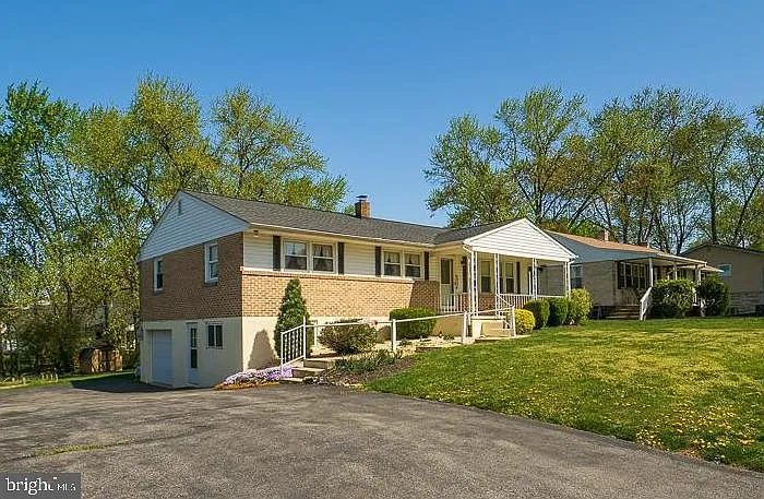 761 Georgia Ave photo 1