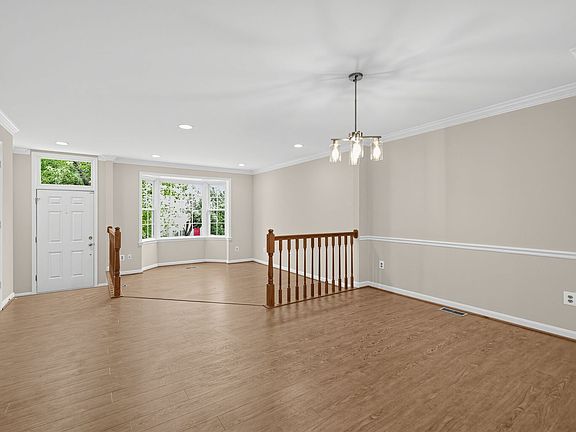 2nd image of 8893 Eagle Rock Ln