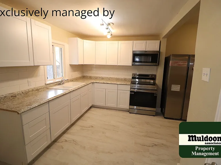 806 E Abriendo Ave — Photo 8