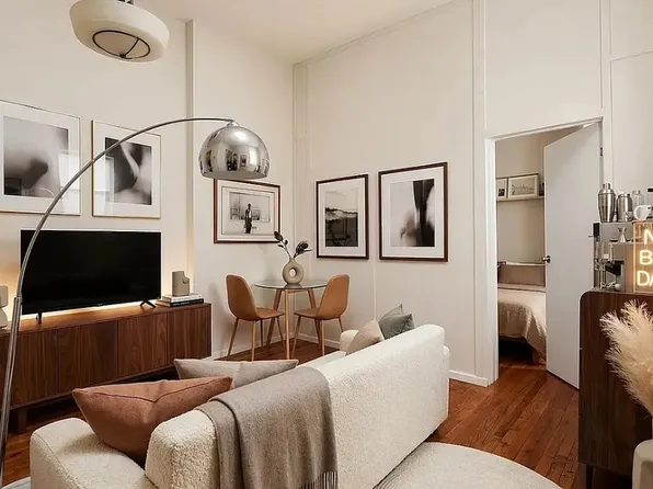 464 West 23rd Street image 1 of 9