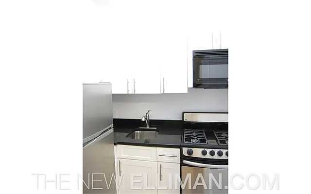 Rented by Douglas Elliman | media 26