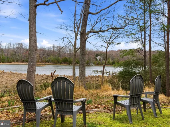 7440 Sedwick Ct, Saint Leonard, MD 20685