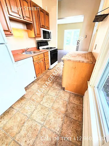613 Ivy St #1 Photo 1