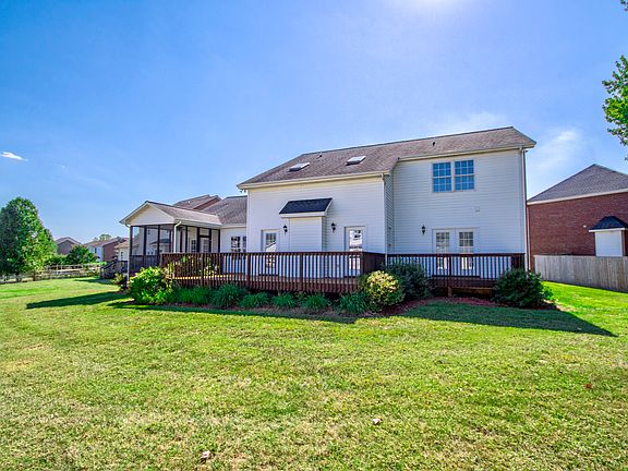 4th image of 6435 Garrett Ln