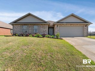 8394 Mackie Ln, Daphne, AL 36526