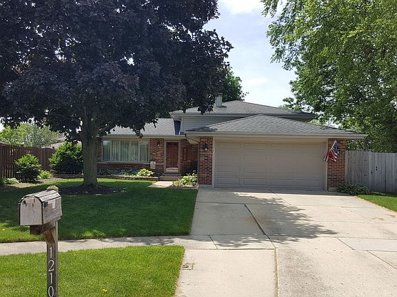 2nd image of 1210 Rose Ct