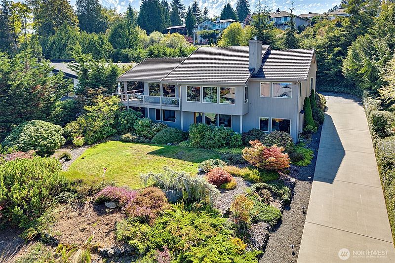 2nd image of 65 Montgomery Court