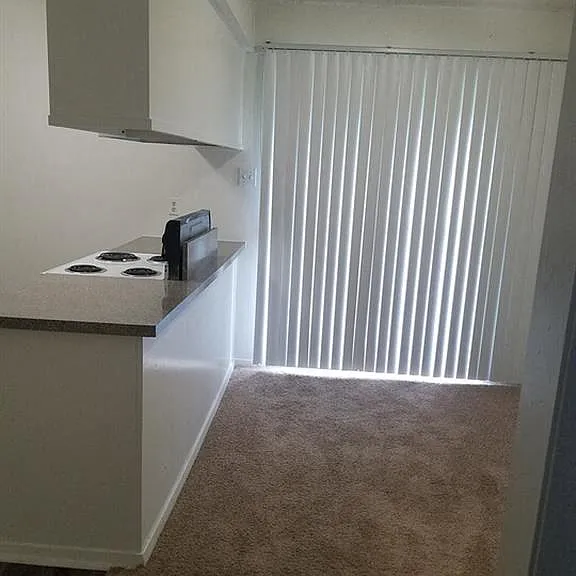 Devonshire Apartments — Photo 23