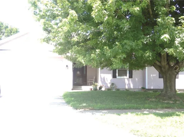1720 NW 33rd Pl, Topeka, KS 66618