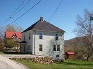 7 Wentworth Ave, Gorham, NH 03581