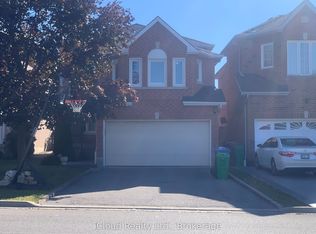 878 Blyleven Blvd, Mississauga, ON L5V 2J3