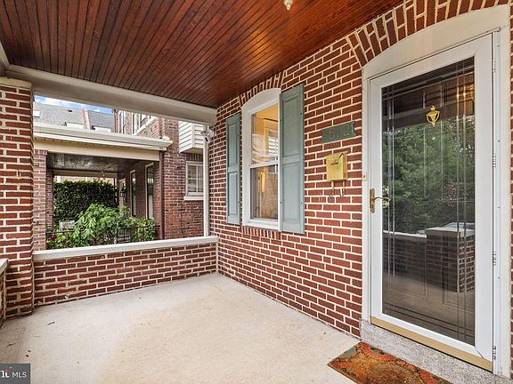3rd image of 1502 W 11th St #260