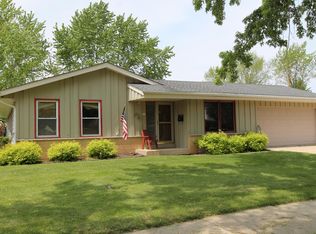 265 Evergreen Ct, Burlington, WI 53105
