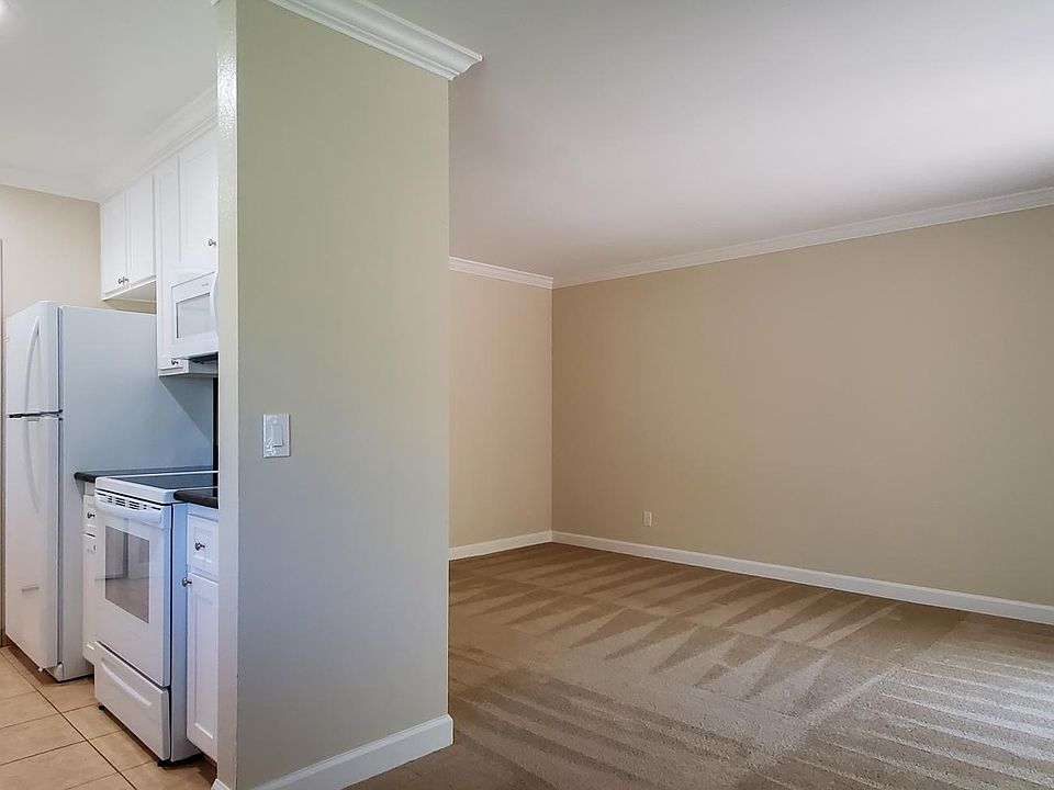1st image of 350 Robinson St APT 38