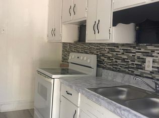 610 Henry St #2G, Eden, NC 27288