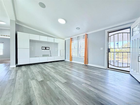 3rd image of 36450 E Florida Avenue