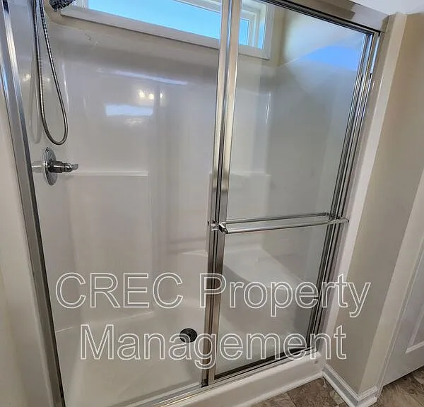 260 Hyrne Dr — Photo 25