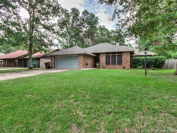 2nd image of 208 Deerwood Ln