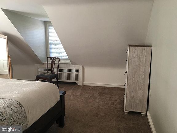 5th image of 57 W Hillcrest Ave