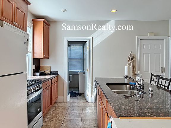 2nd image of 20 Governor St #1