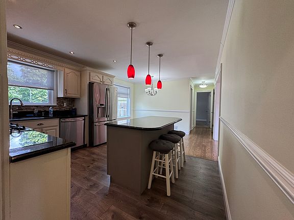 5th image of 60 Belleview Ave #1