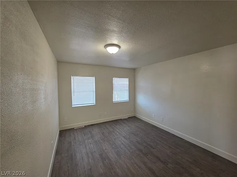 1590 Mustang Dr — Photo 82