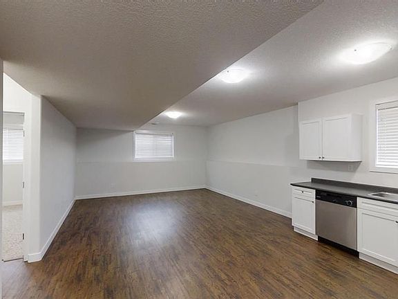 4th image of 9703 113th Ave #1