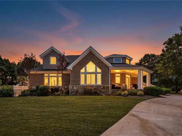 2421 Sabina Way, Virginia Beach, VA 23456