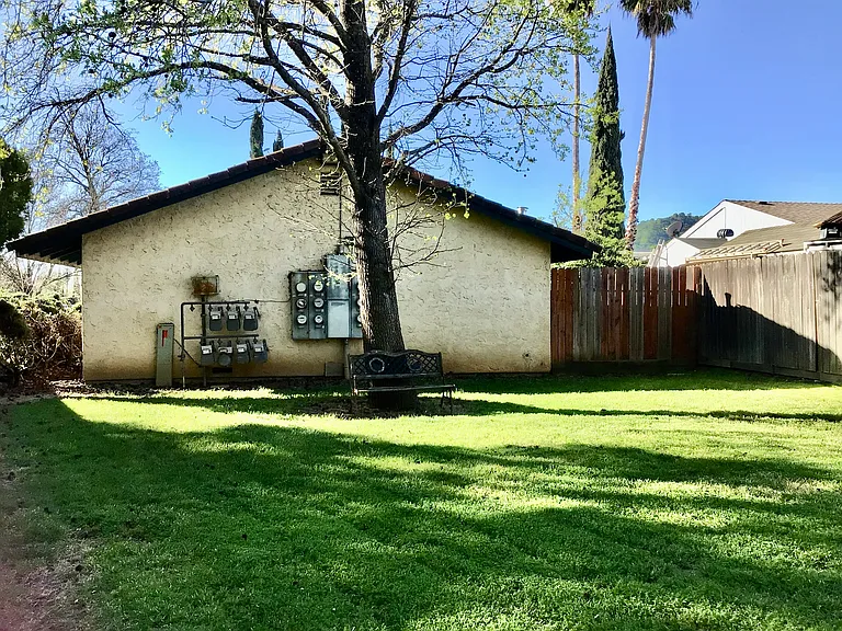 Adobe Villa Apartments — Photo 64
