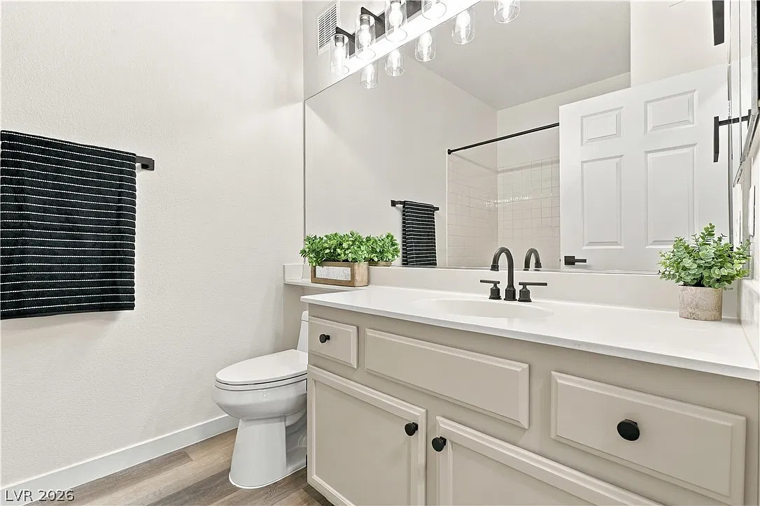 2 bed, 2.0 bath, 1024 sqft, $1,650 — Photo 2