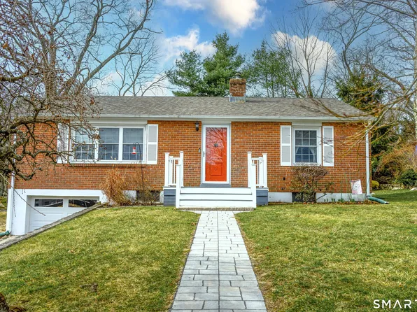 9 2nd Avenue, Old Saybrook, CT 06475