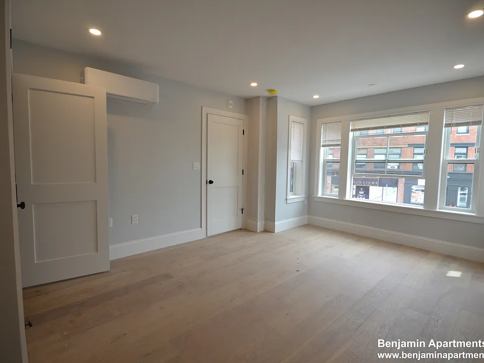 425 Market St #402