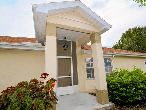 2nd image of 2530 New Haven Cir