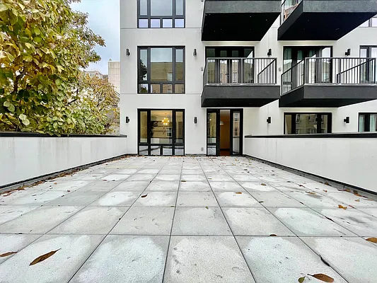 Rented by ERNY LLC | media 6