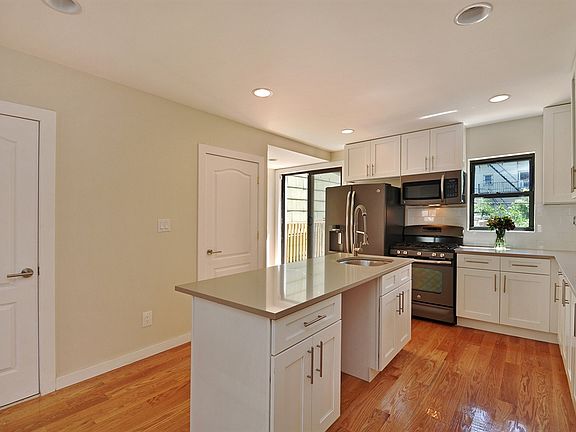 2nd image of 316 Hancock St