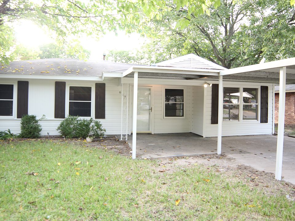1st image of 617 Camino Dr