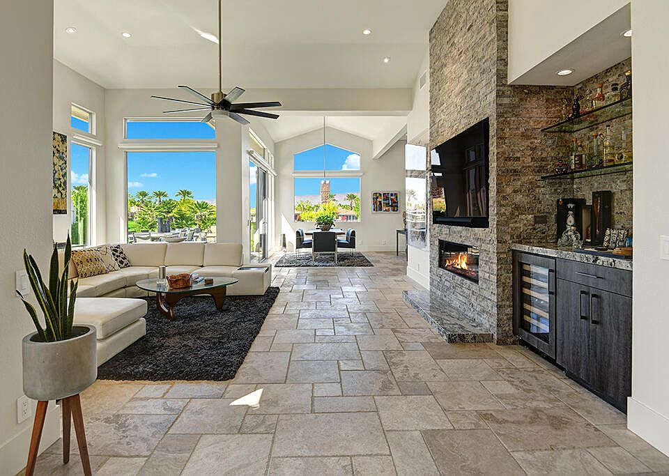1st image of 830 Deer Haven Cir