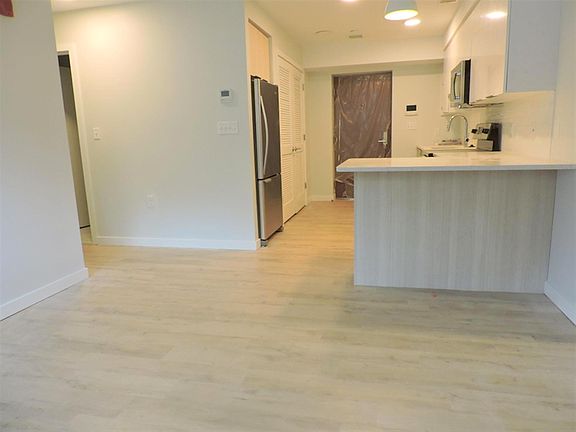 3rd image of 10 Soden St #408