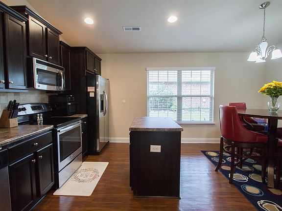 5th image of 3256 River Crest Dr S