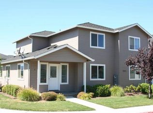 3160 Juniper Ridge Dr #A, Medford, OR 97504